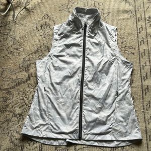 Sunice Gray Camo Packable Golf Vest
